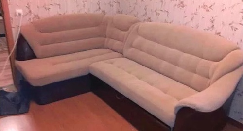 Перетяжка углового дивана. Красное Село